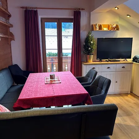 Alpenperle Apartmán *